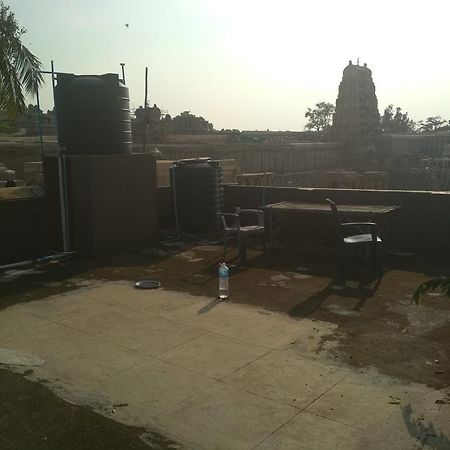 Mayuram Homestay Hampi Exteriör bild